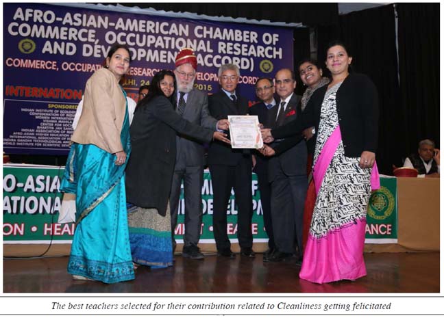 The best teachers selected for their contribution related to Cleanliness getting felicitated